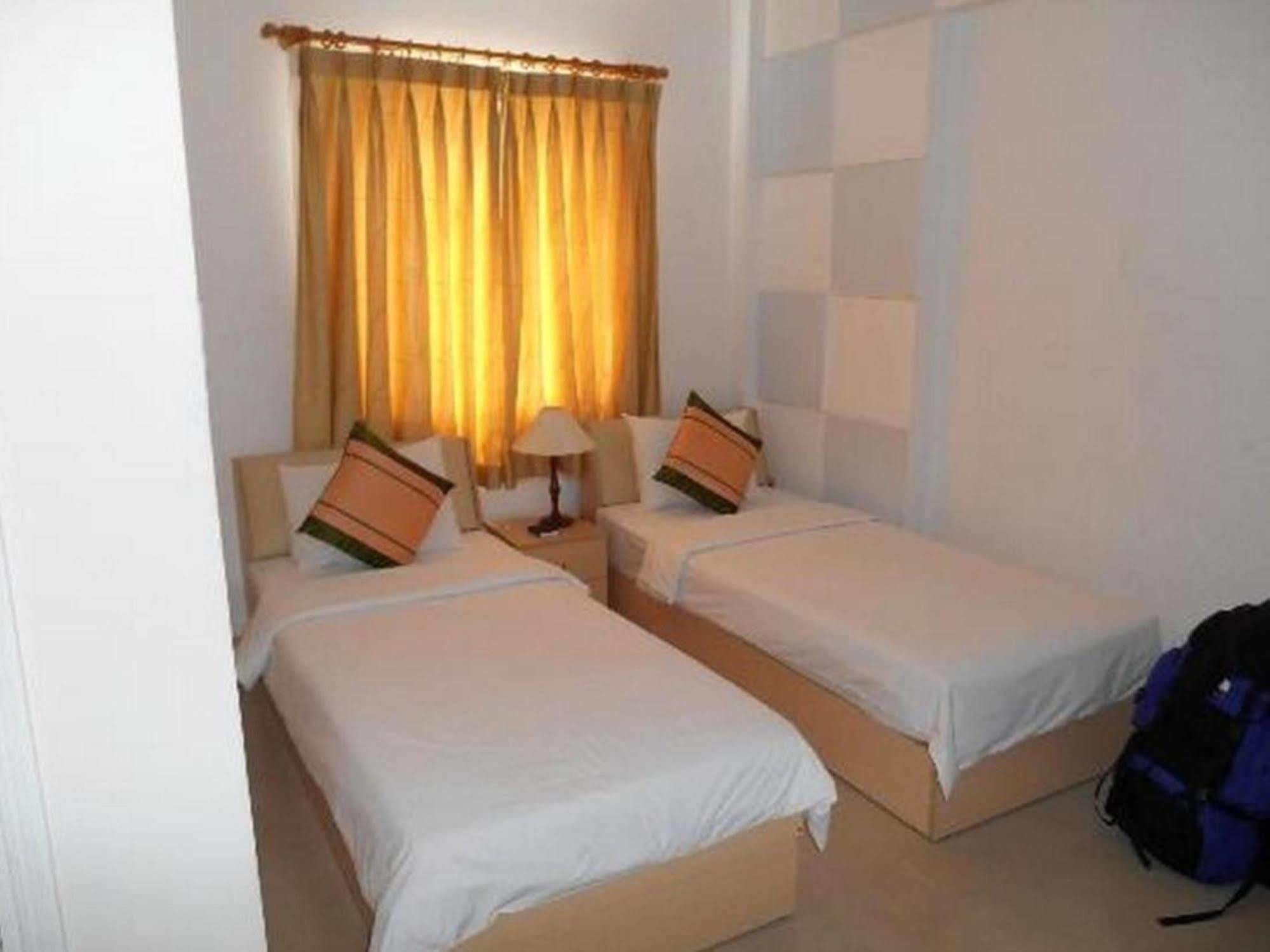 Cat Huy Hotel Хошимін Екстер'єр фото